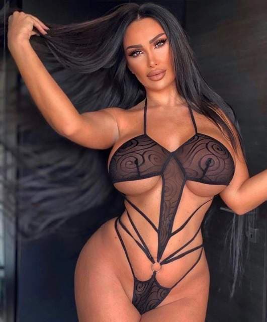 Adriana VIP