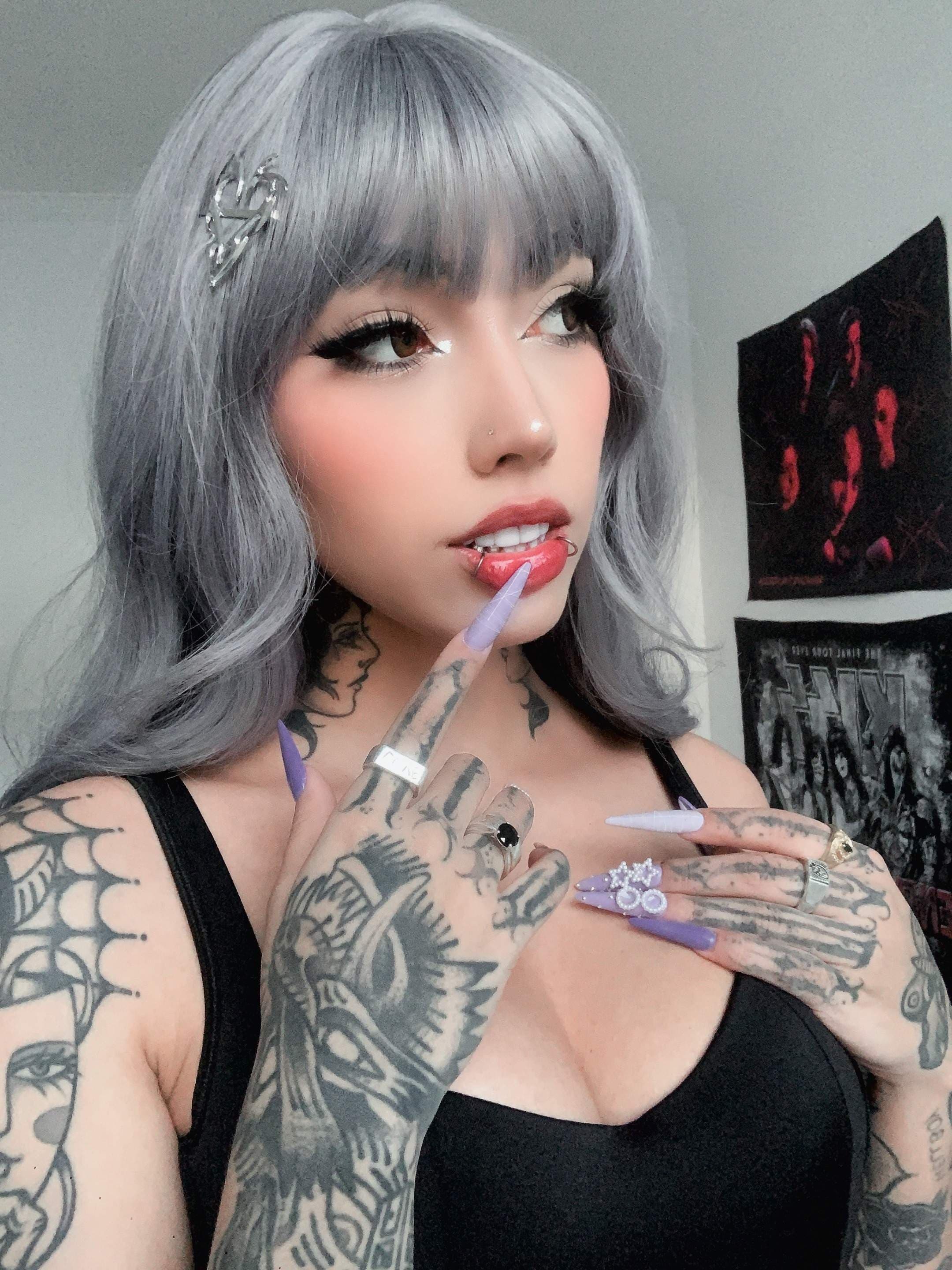 GHOSTGIRL