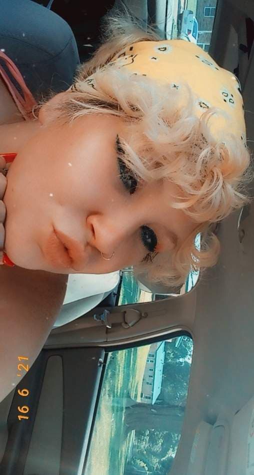 Rosiee Cheeks
