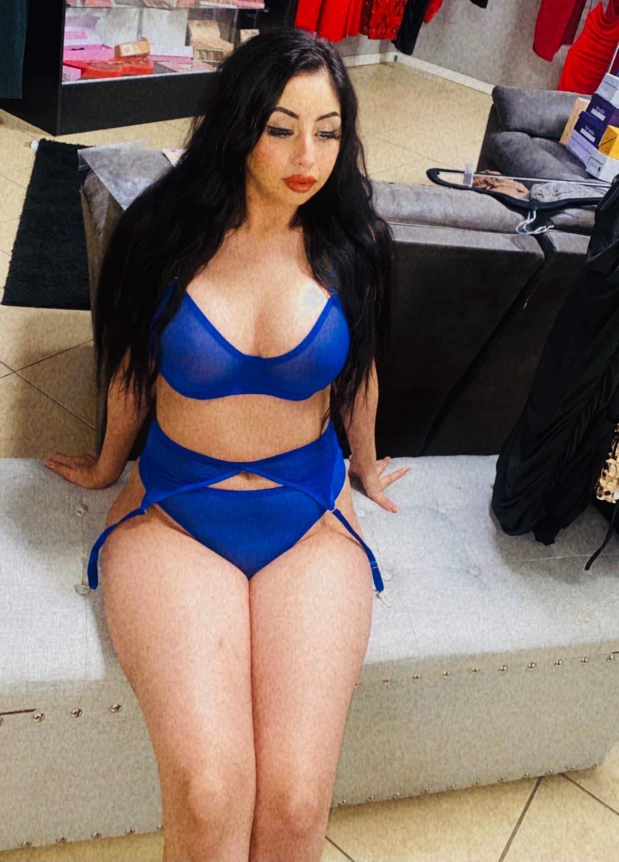Laura Queen