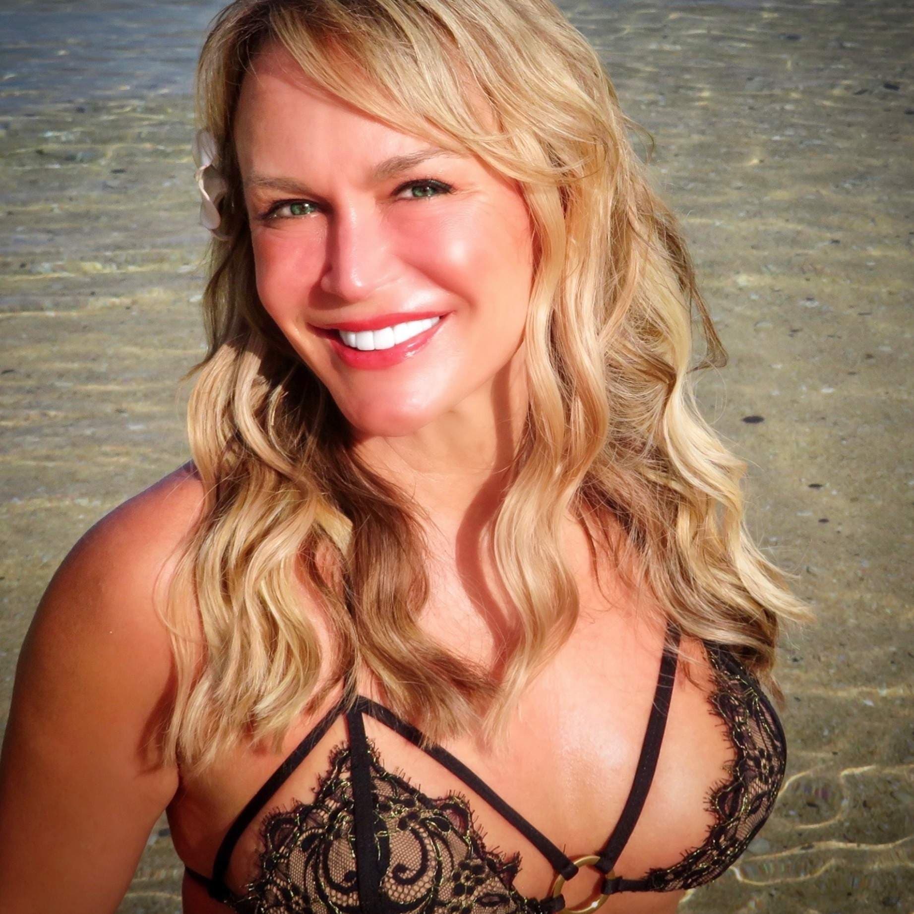 Aspen Cougar🐆Petite🦋Hot🔥Mature💋