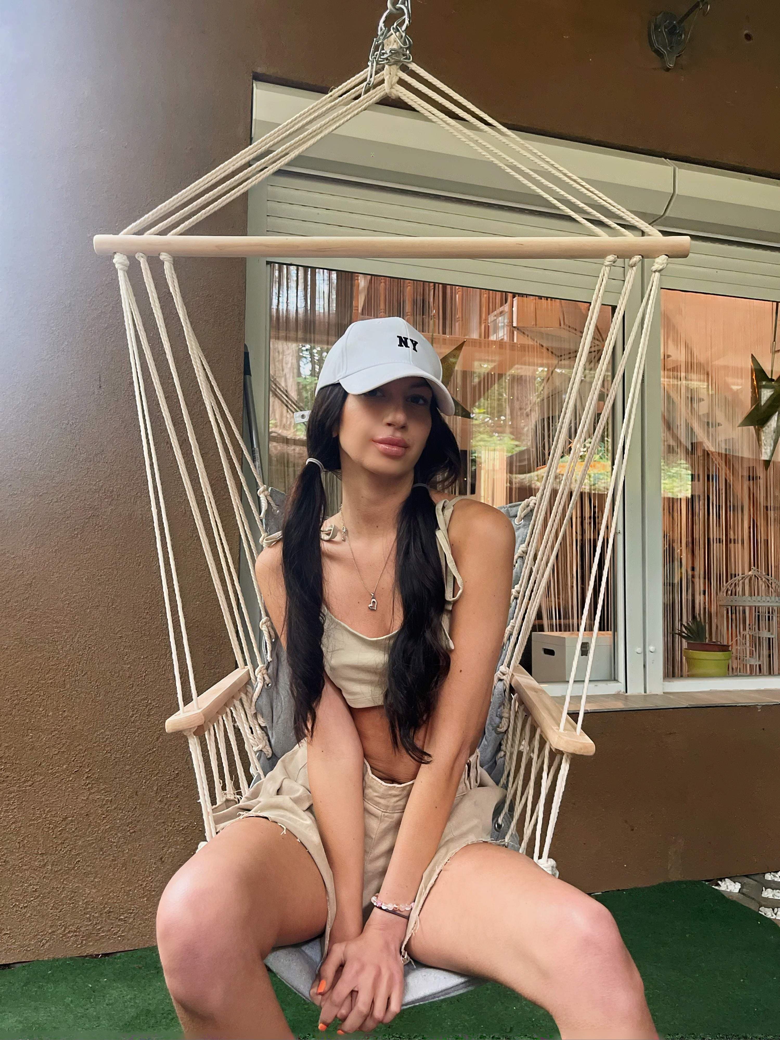 your petite girlnextdoor 💓 Elisen
