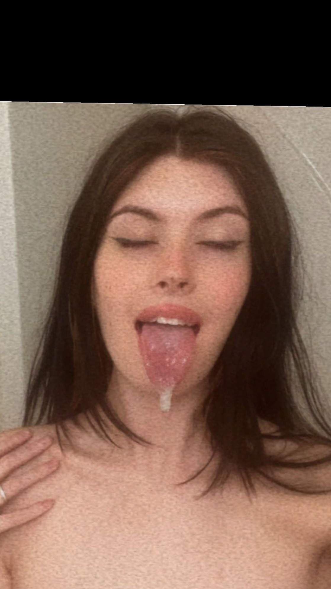 Tay🤍🍆