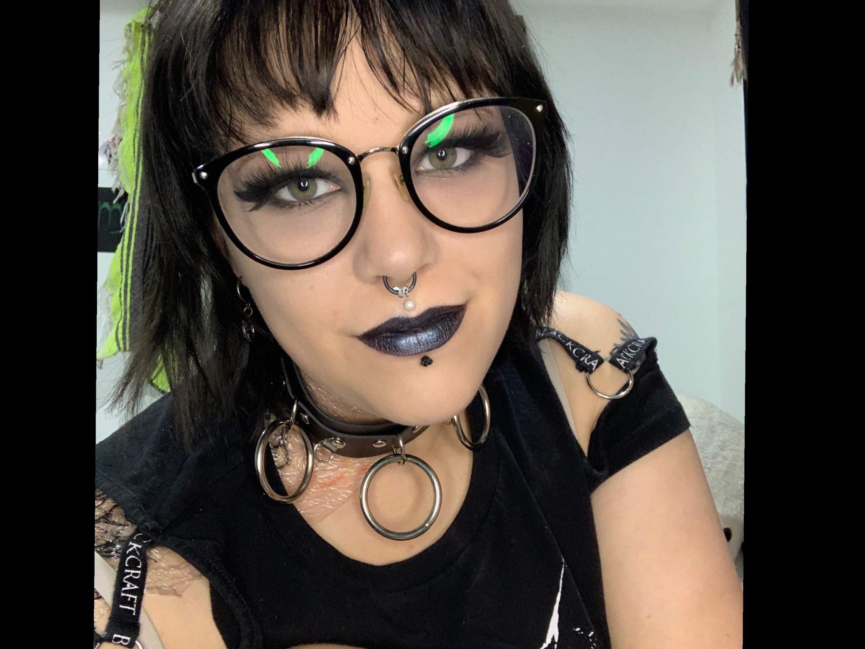 Julia (Ghoul) Graves