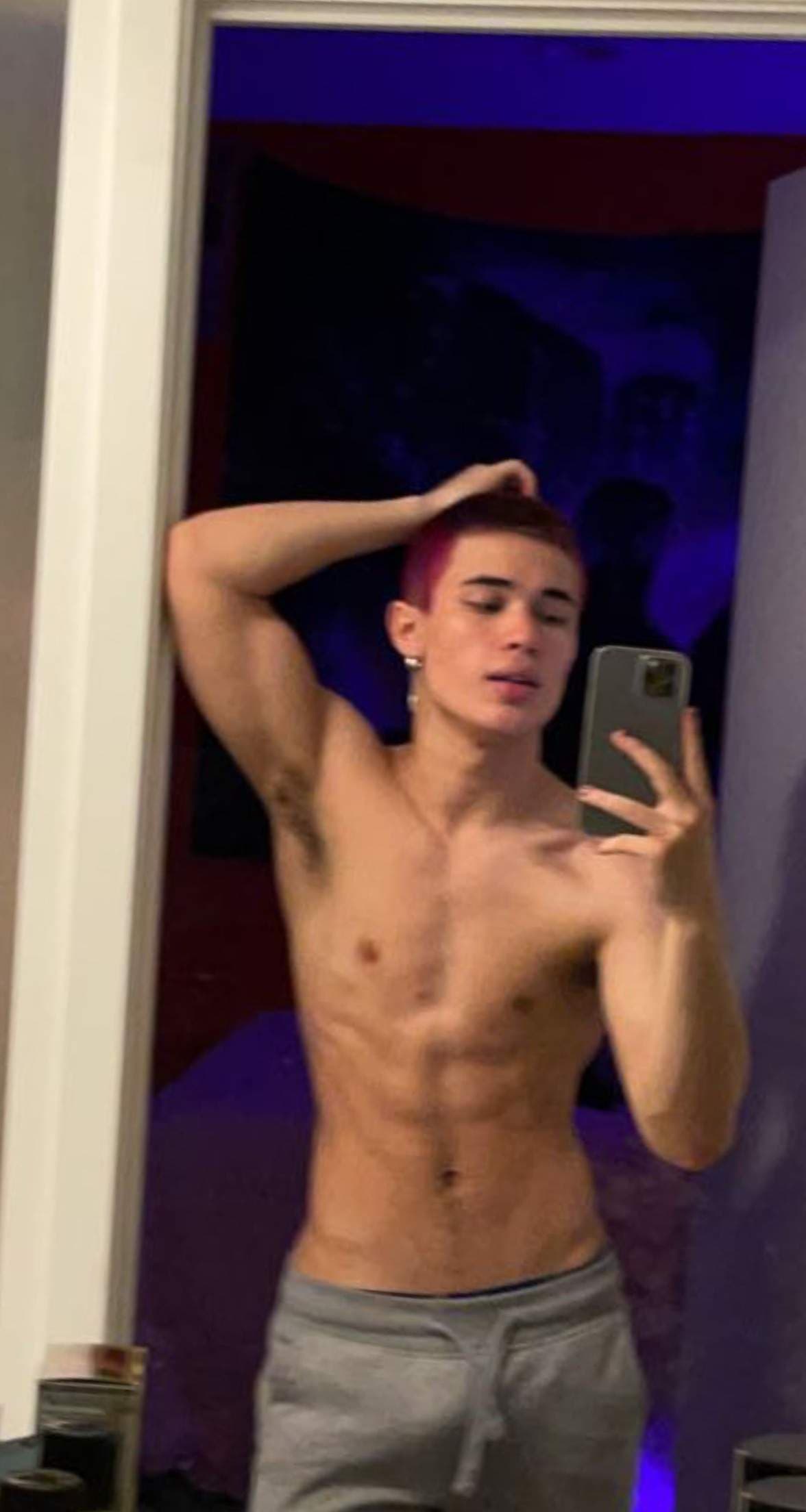 Zach 💦