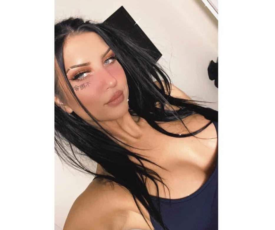 Veena Violetta 🦋