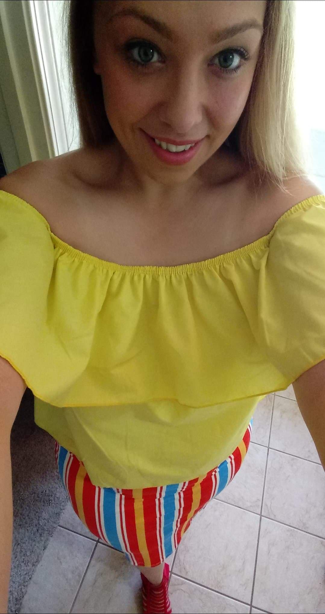 Wonderbread Tongue and Tale 👀( . )( . )