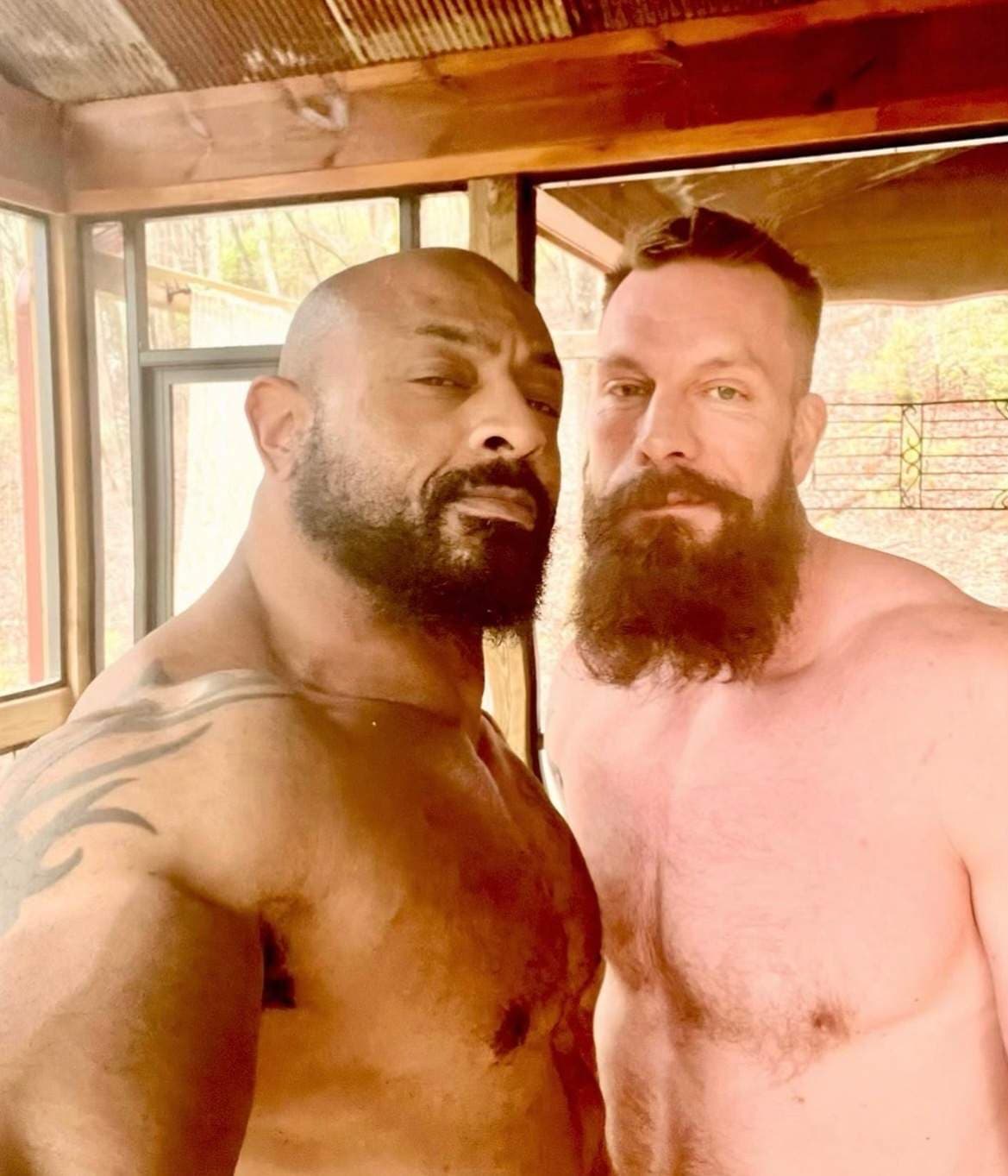 2 HOT DADDIES IN LOVE