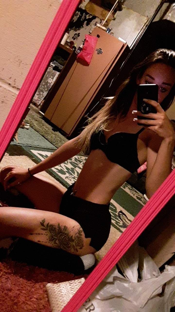 Tatted tootsie