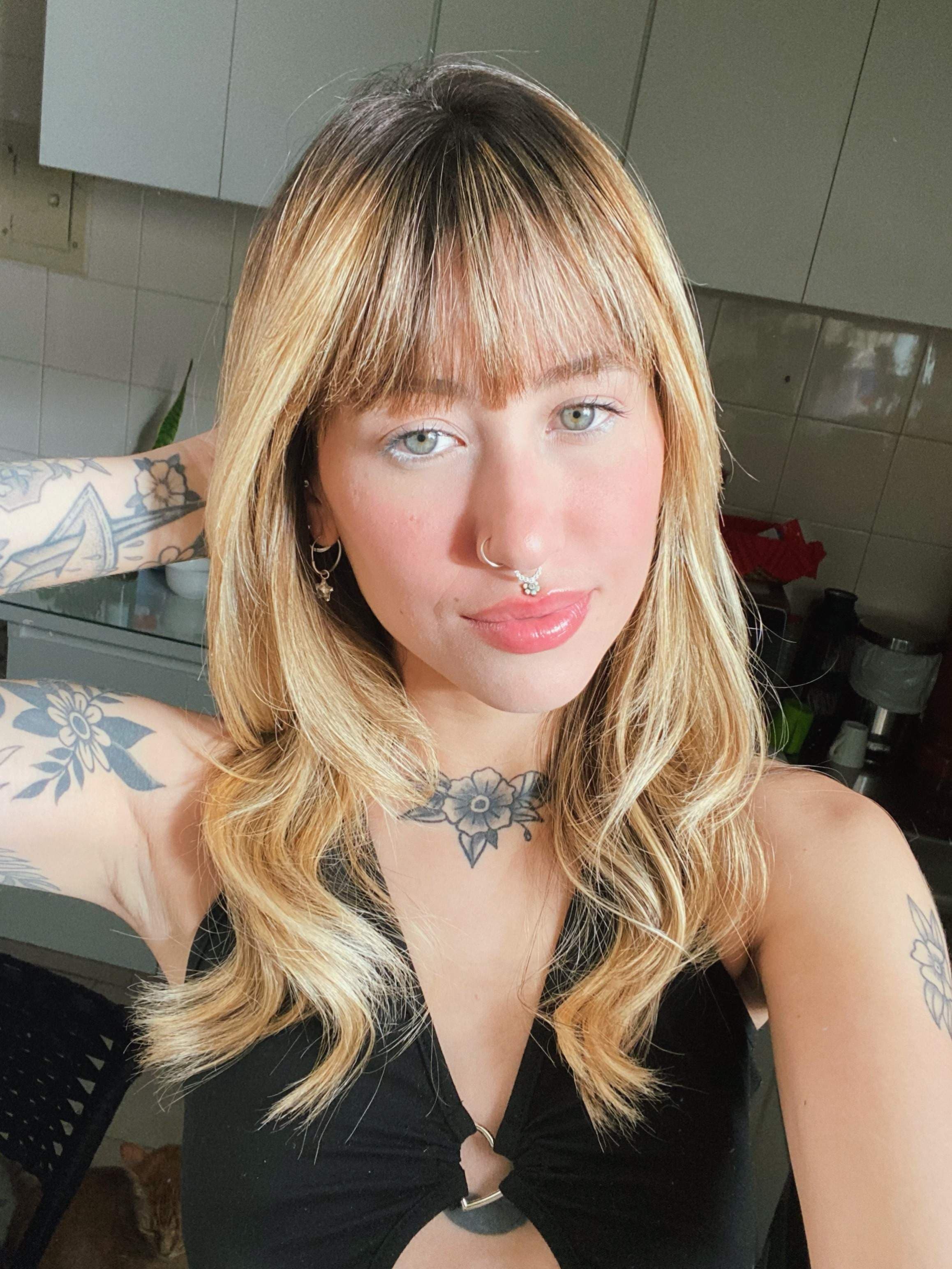 𝐅𝐞𝐥𝐥𝐢𝐧𝐞 ⭐️ your hot girl next door 🥵💦