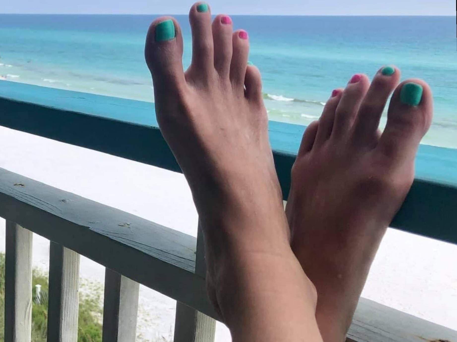 Dr. FingerToes