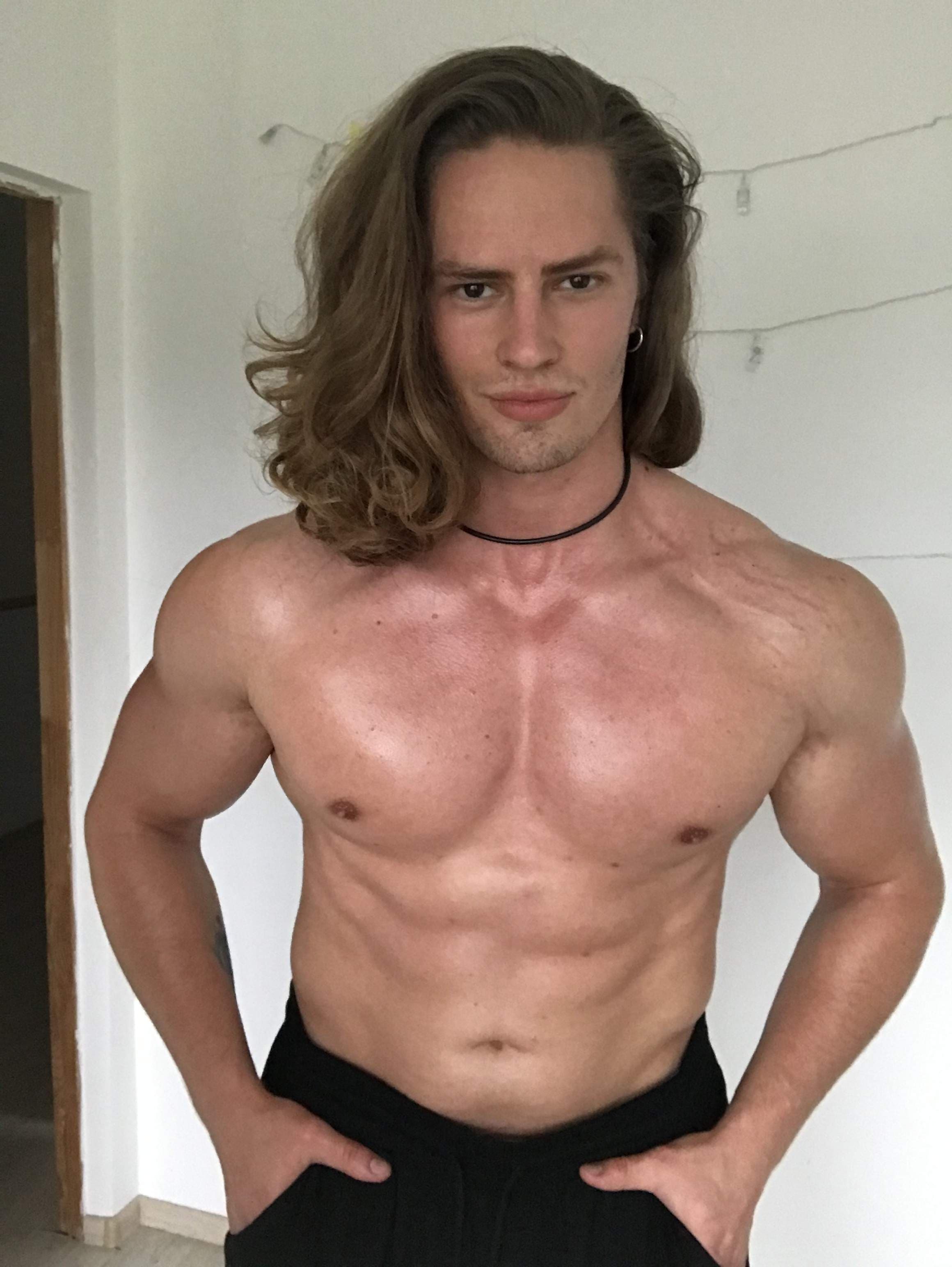Elijah Strong