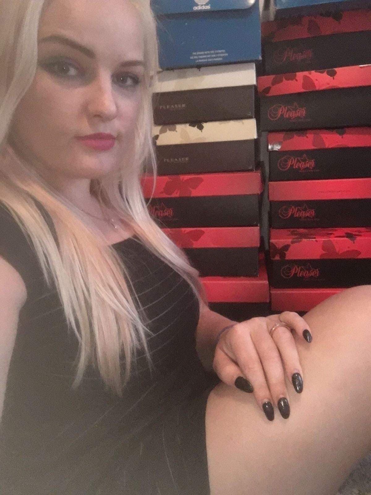 Only Feet & Heels