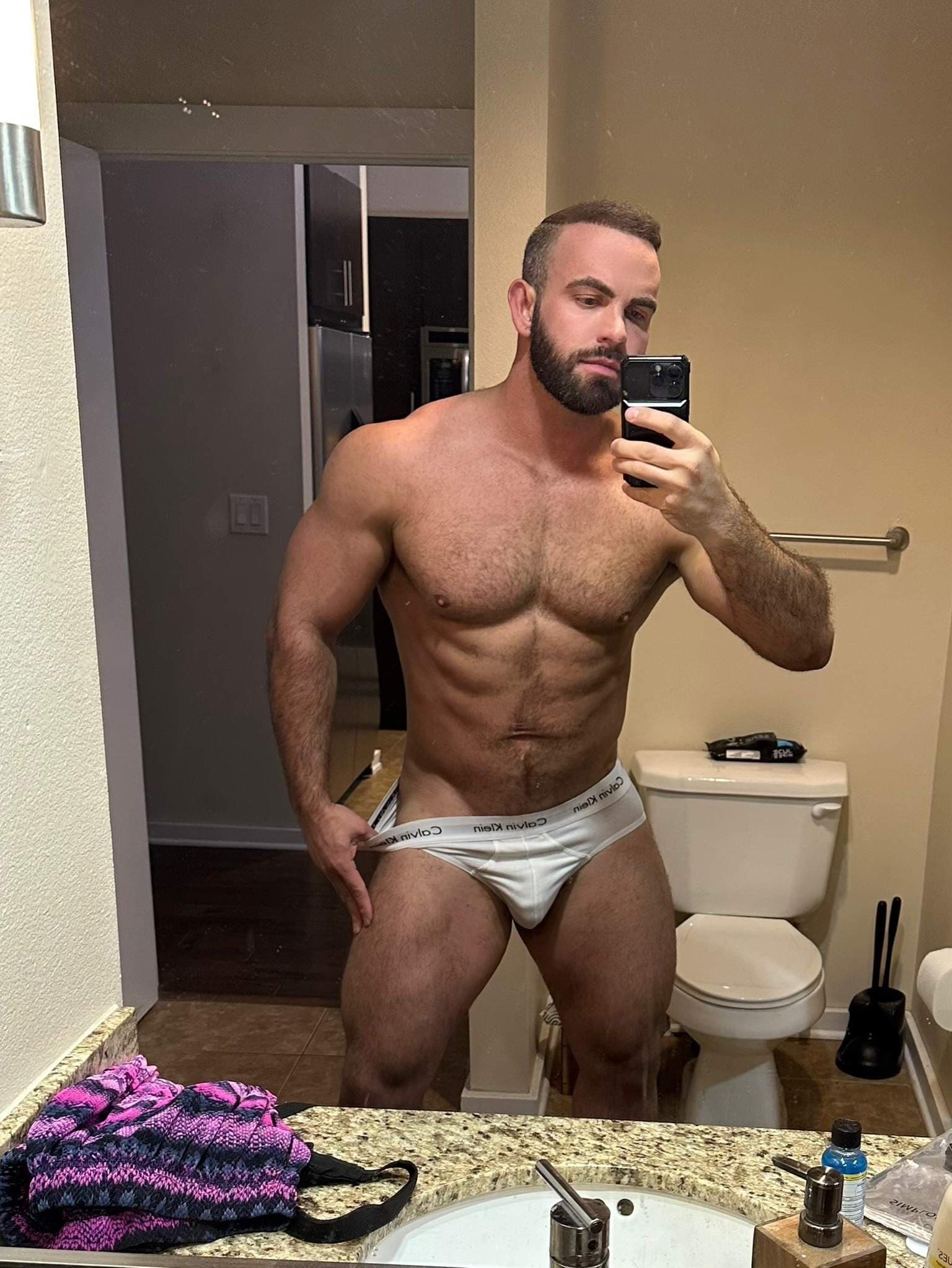 Nick Stracener 🍆🍑 (Top 1% creator)