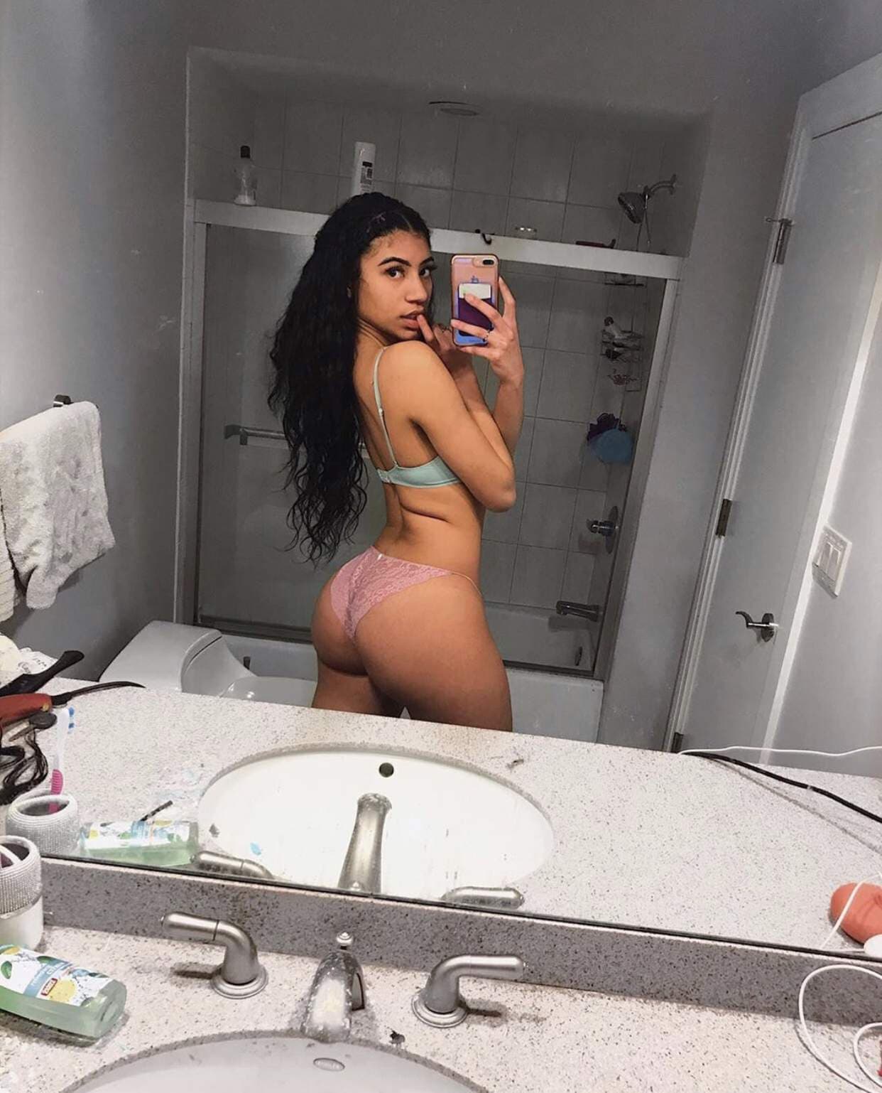 Leah Abrams