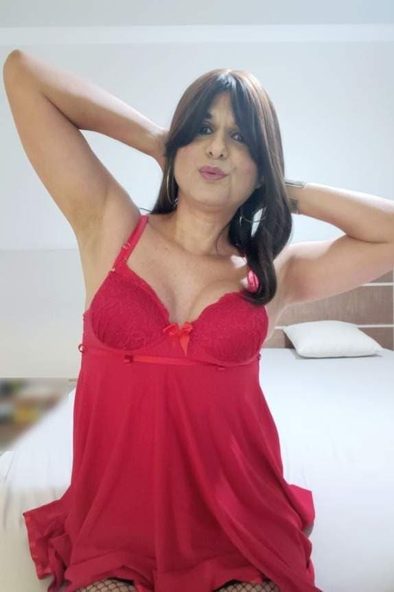 Larissa Lyra Crossdresser