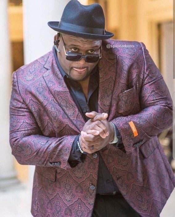 DJ