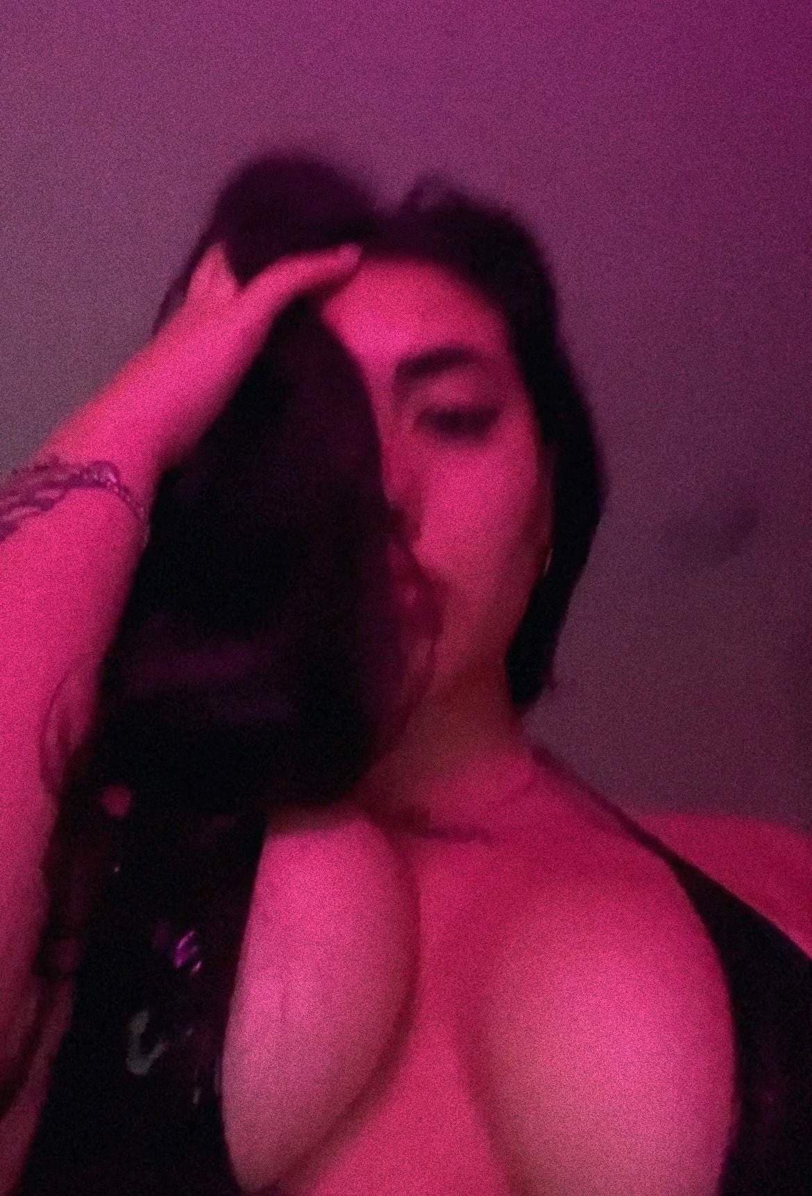 A U R A