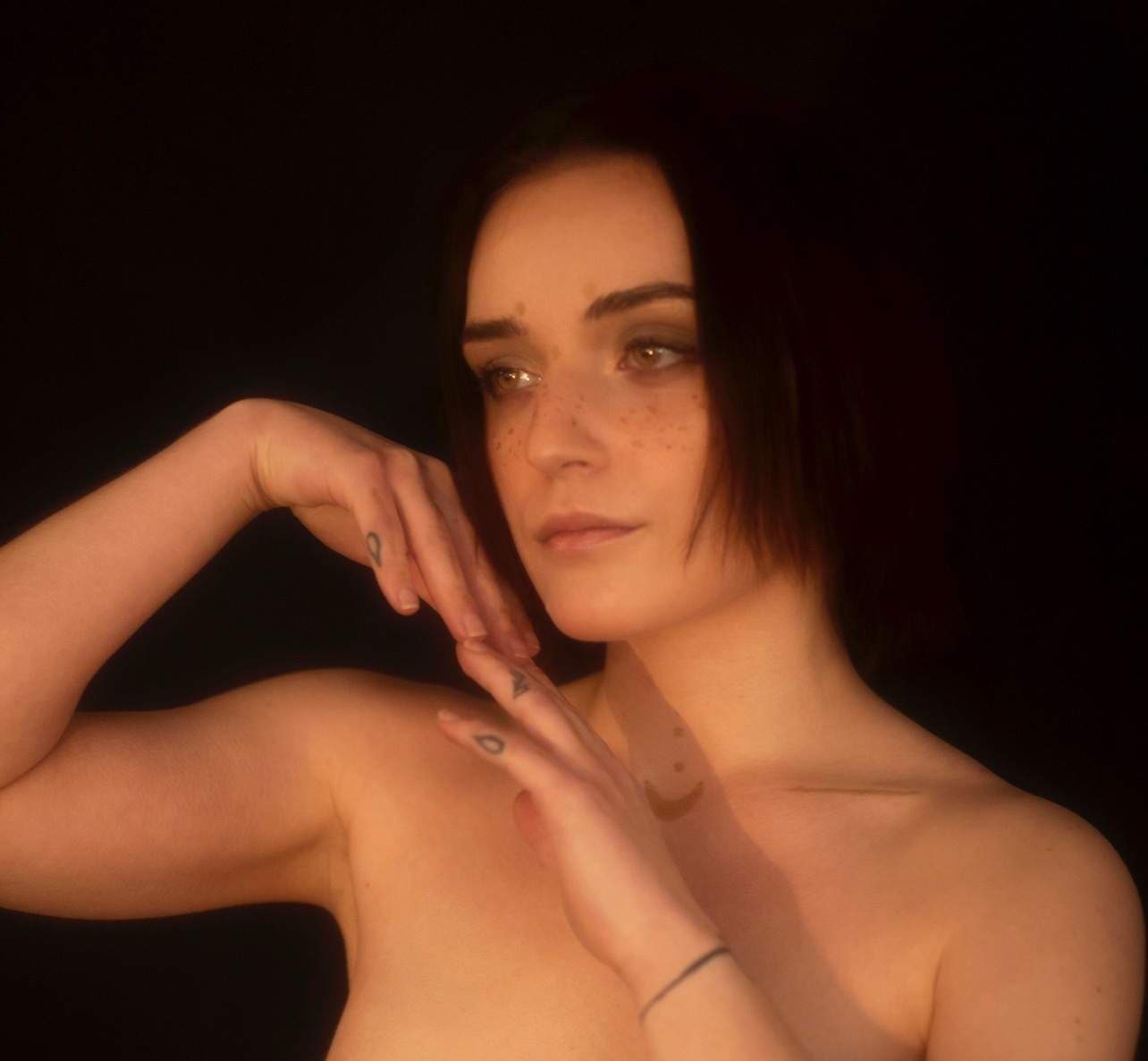 𝒩𝒶𝓉𝒶𝓈𝒽𝒶 𝑀𝑜𝓃é