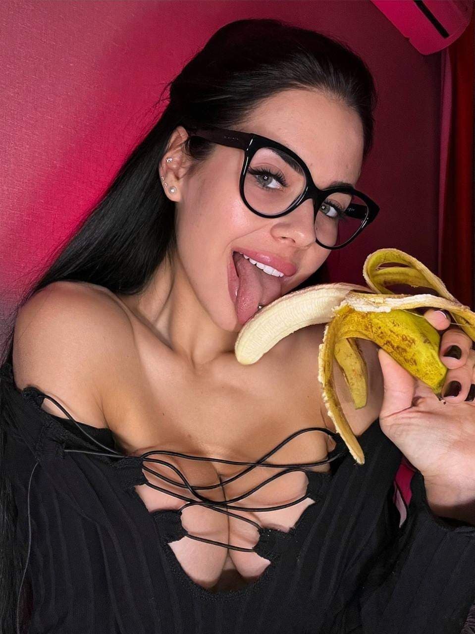 KrissTinnaa