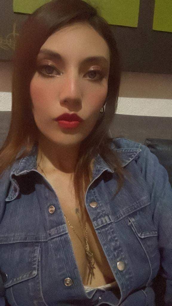 Mía Flores