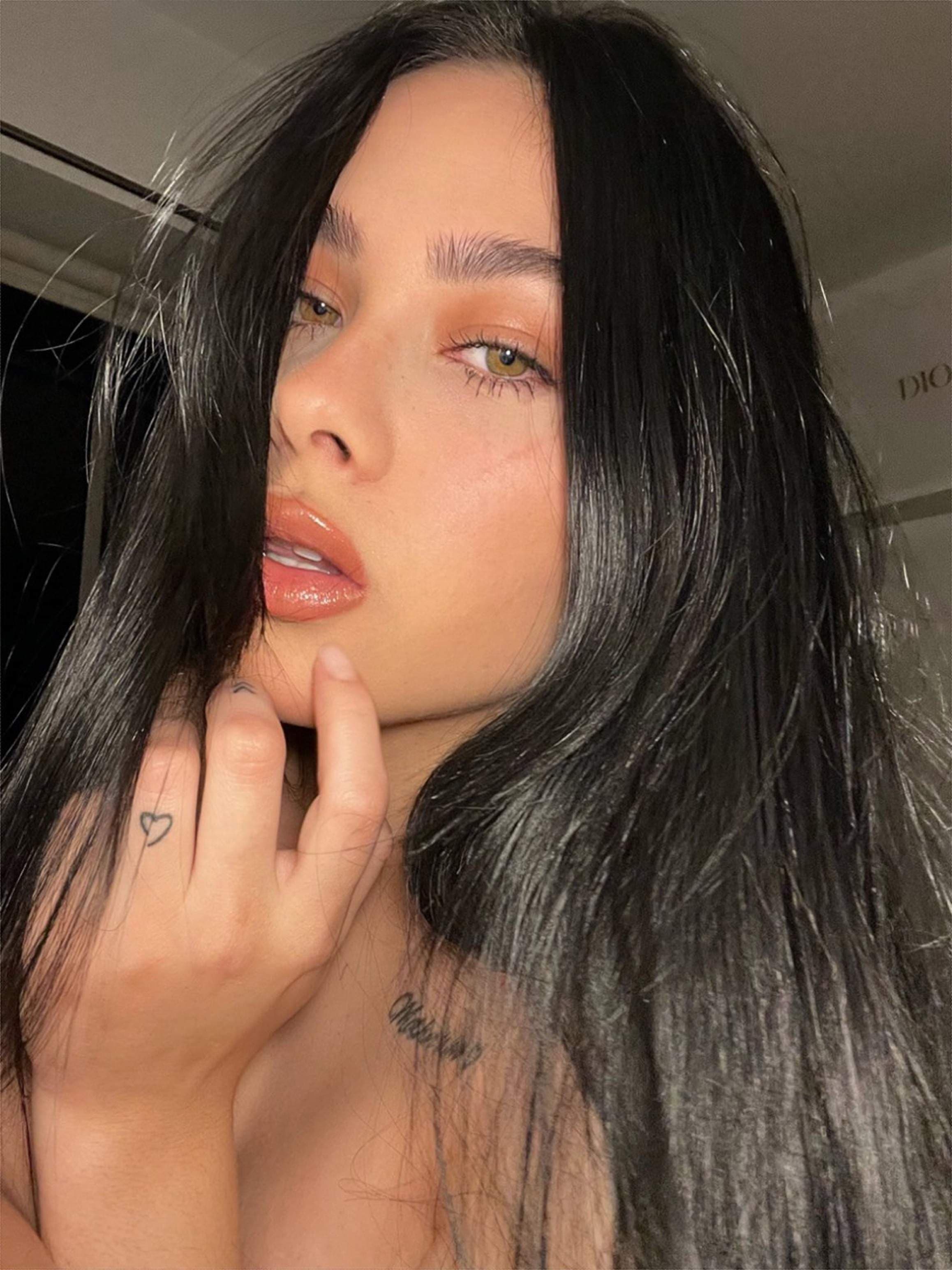 Cam