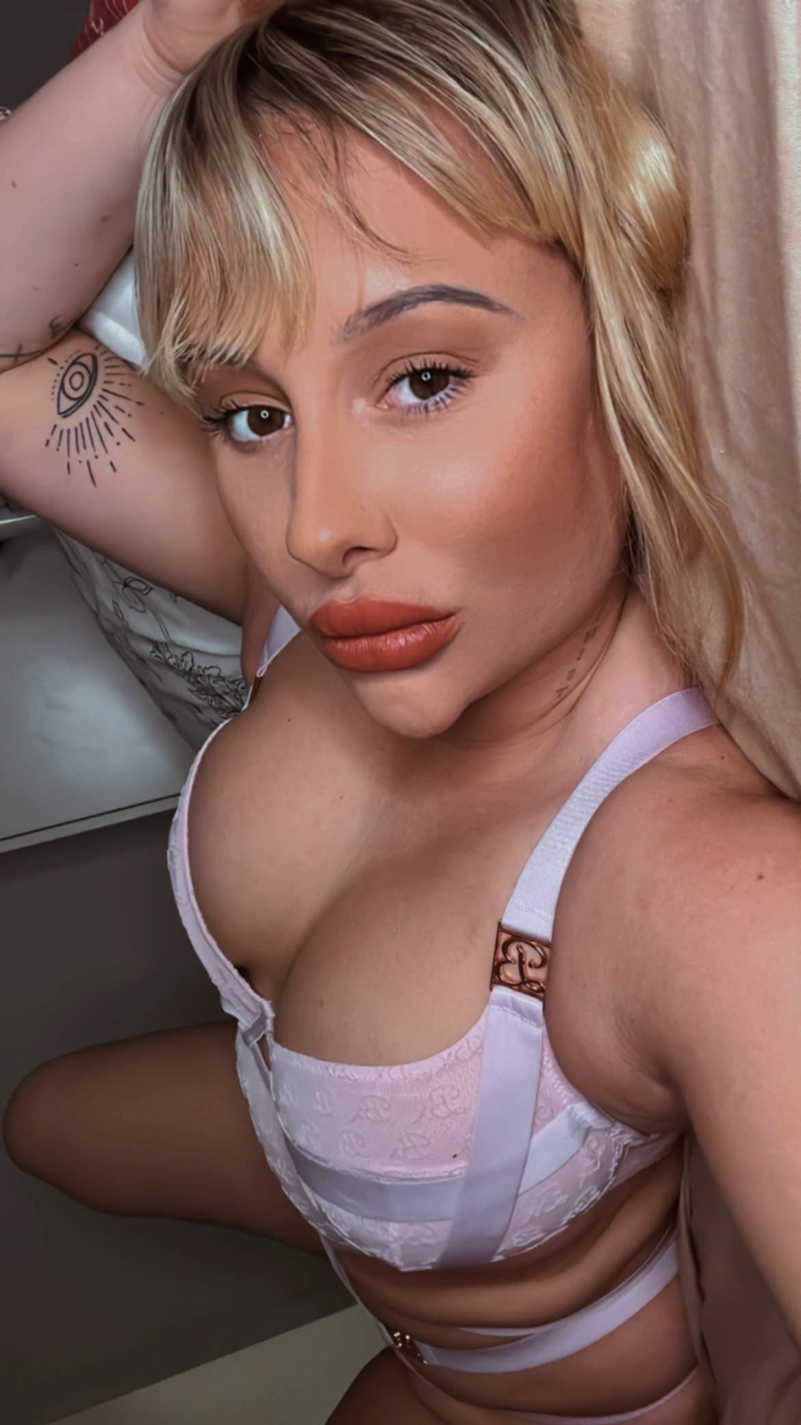 FREE VID CALL WHEN SUB