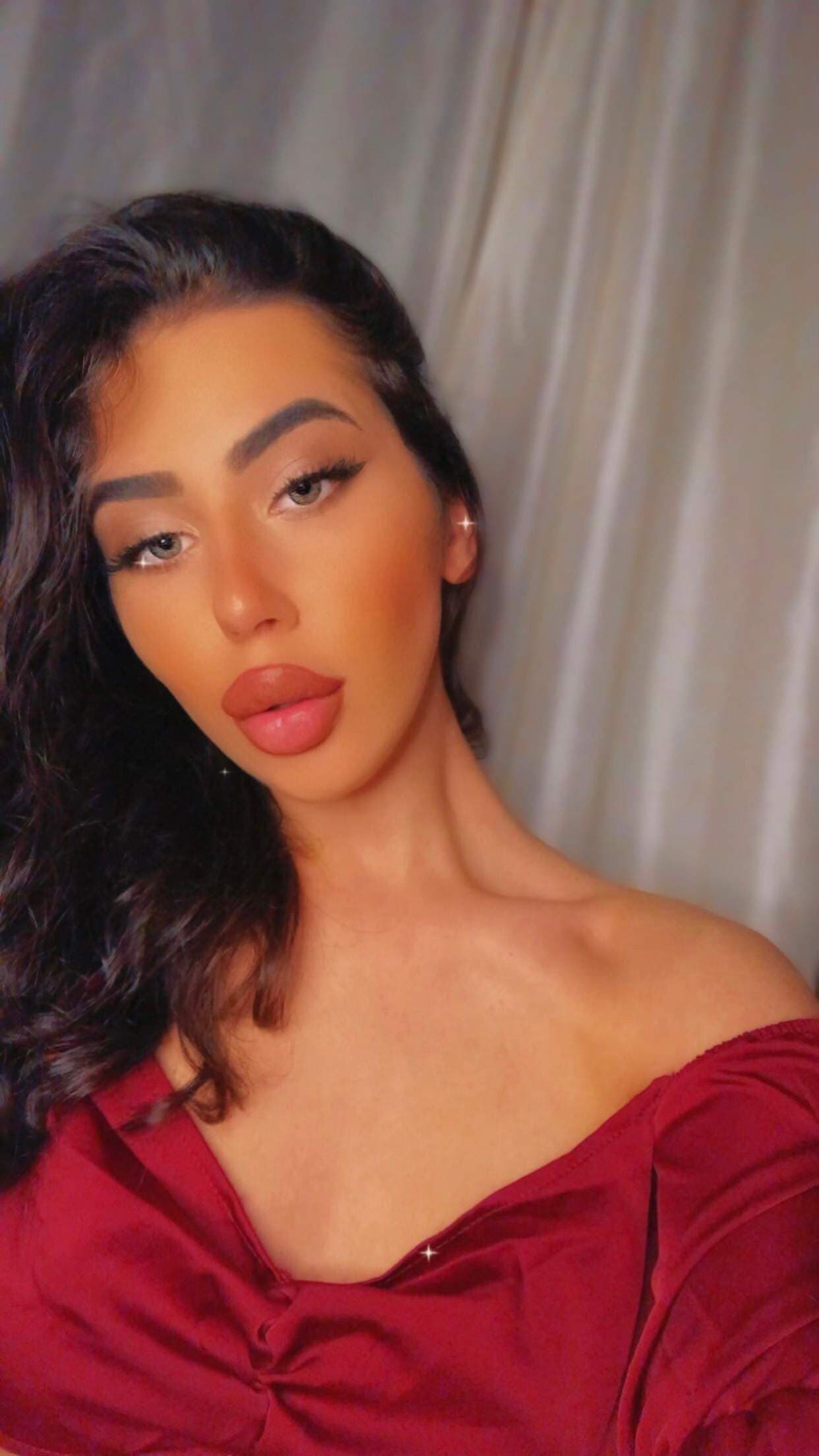 ScarlettWhite