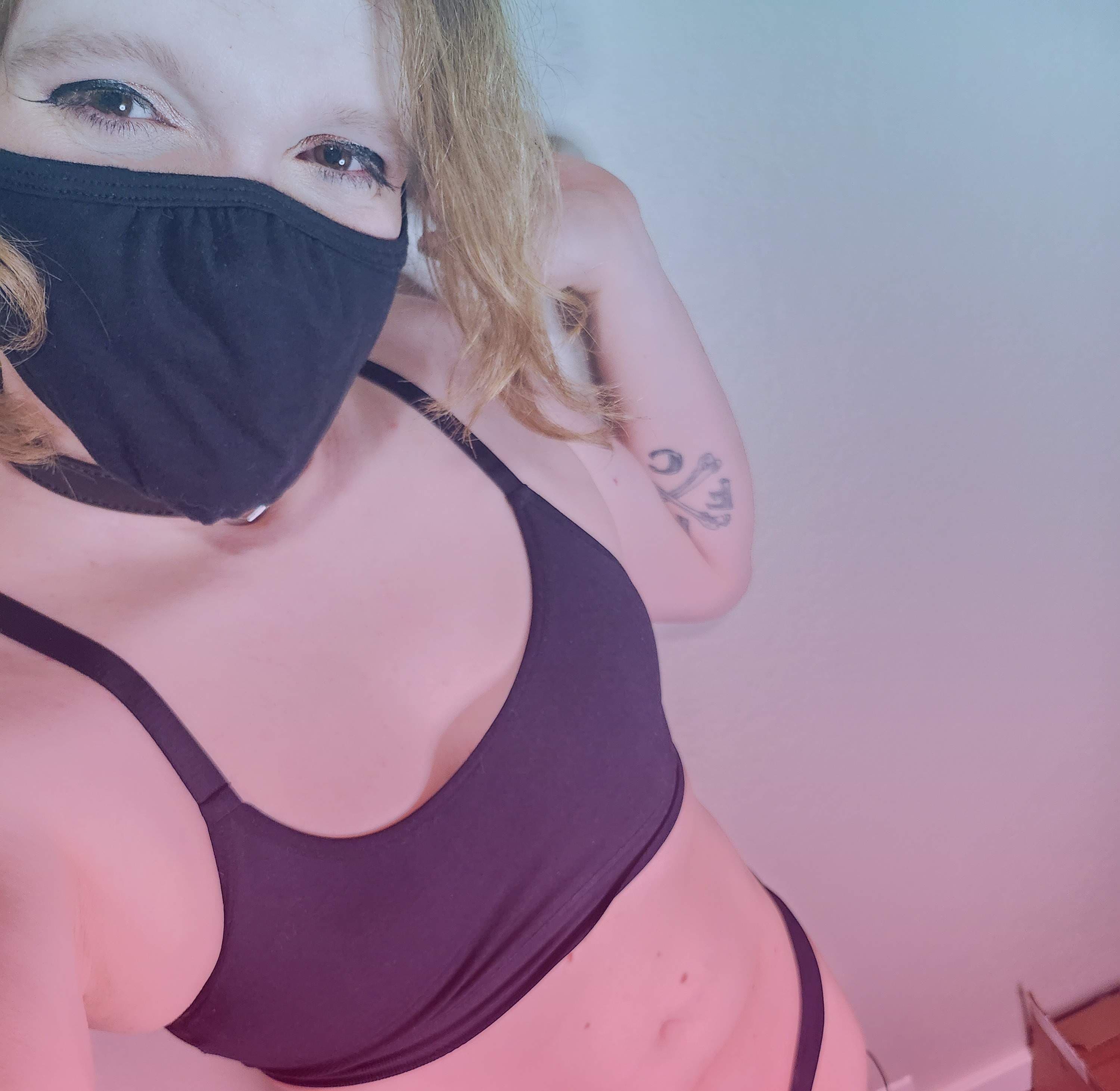 Peachie Femboy 🍑 Sub, No PPV
