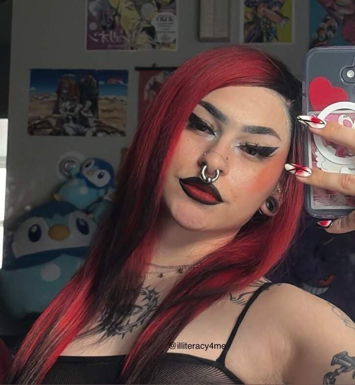 Alice 🖤