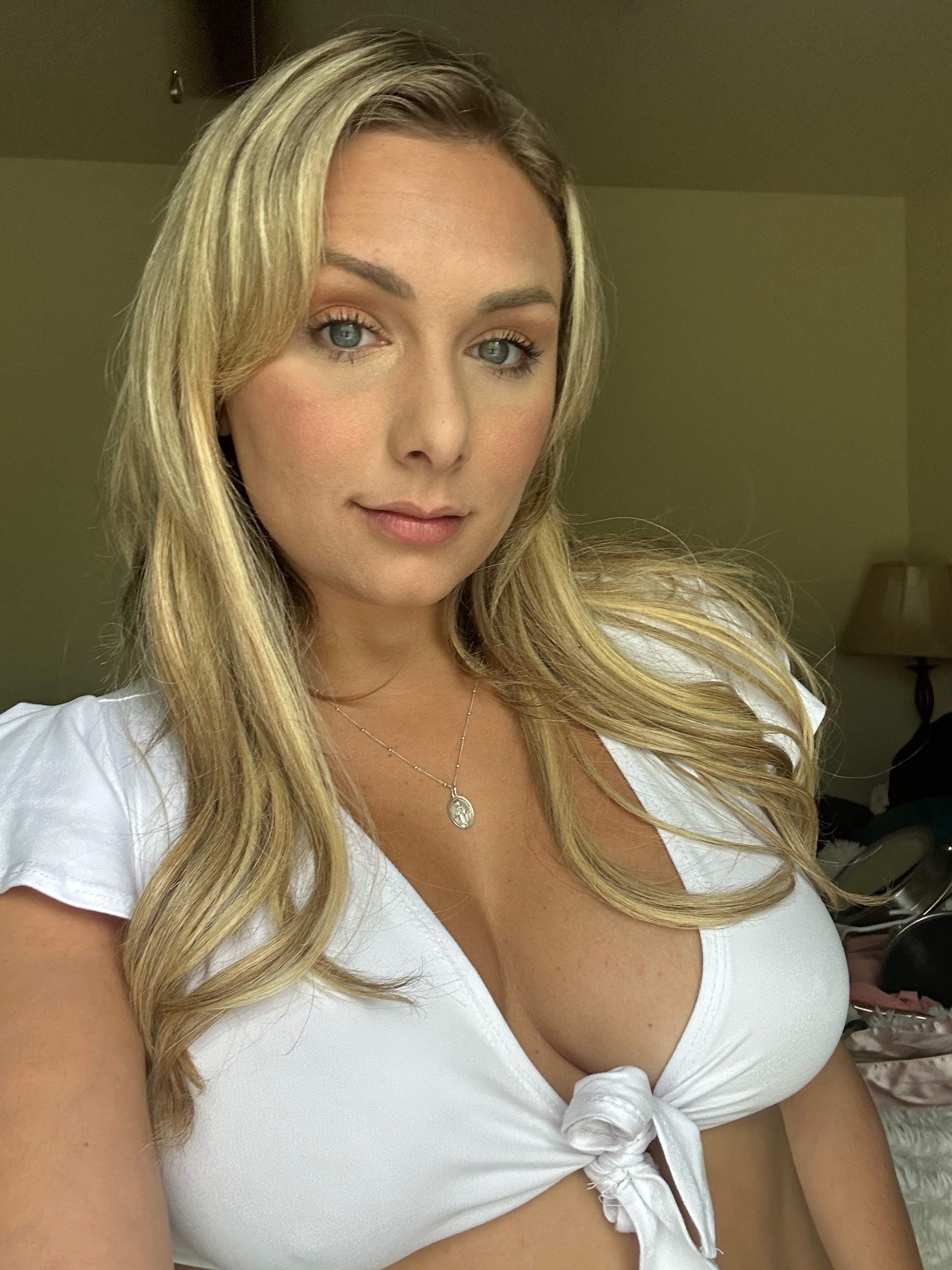 JessLorri🍒