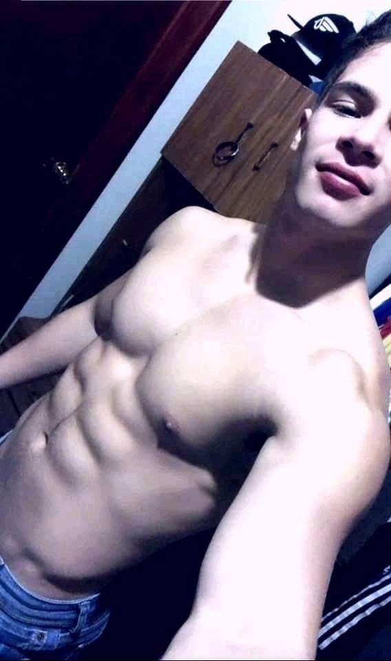 Kami R