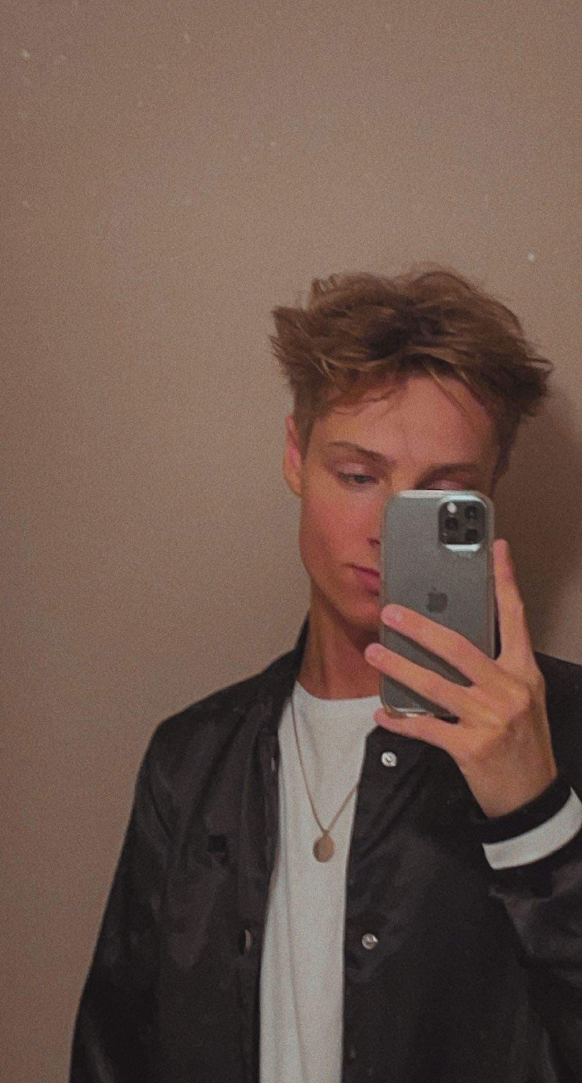 ansel (FREE PAGE)