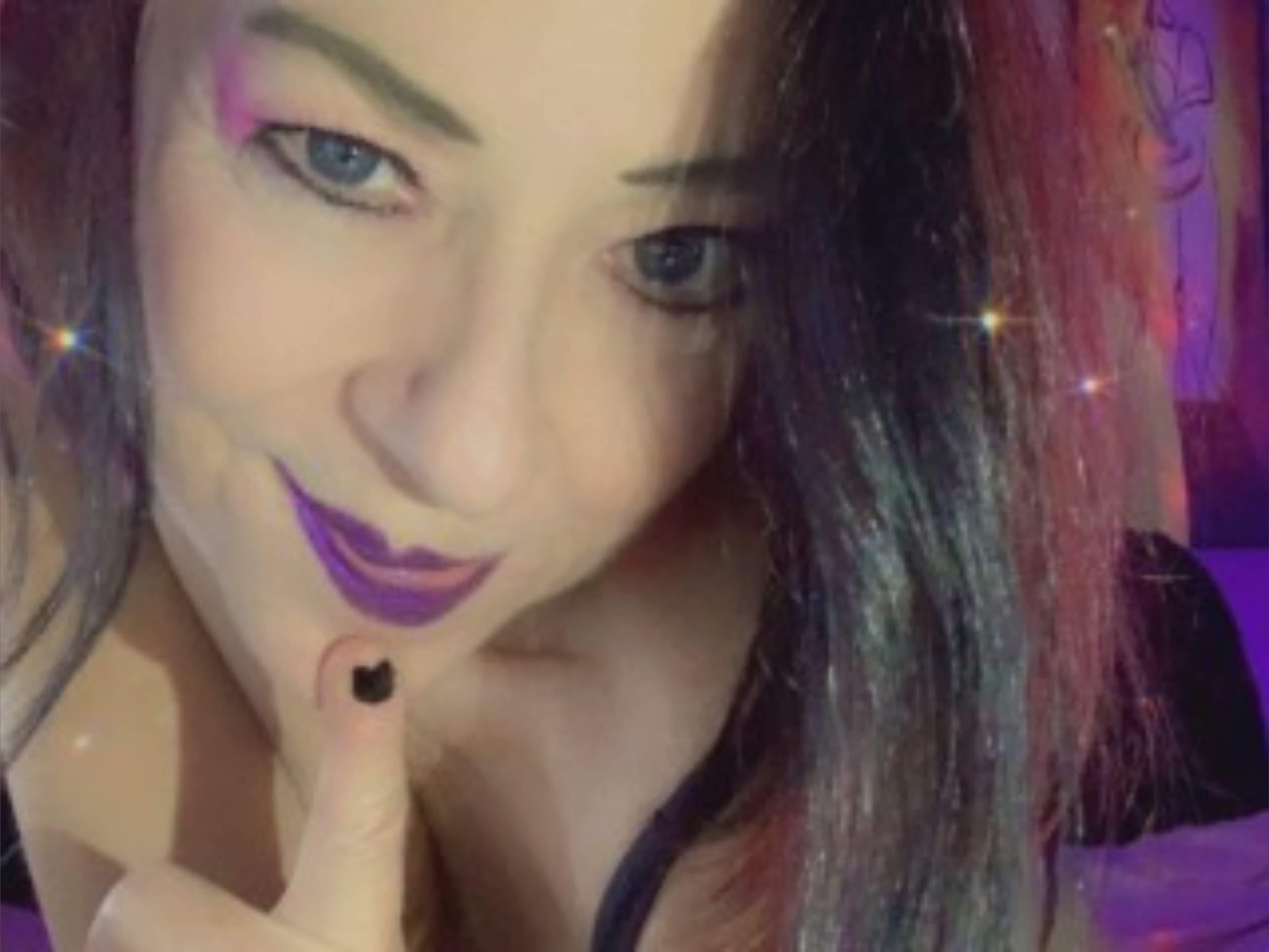 April_XO