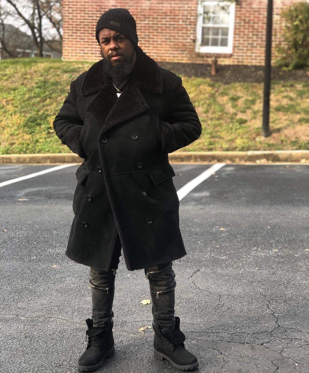 Ej