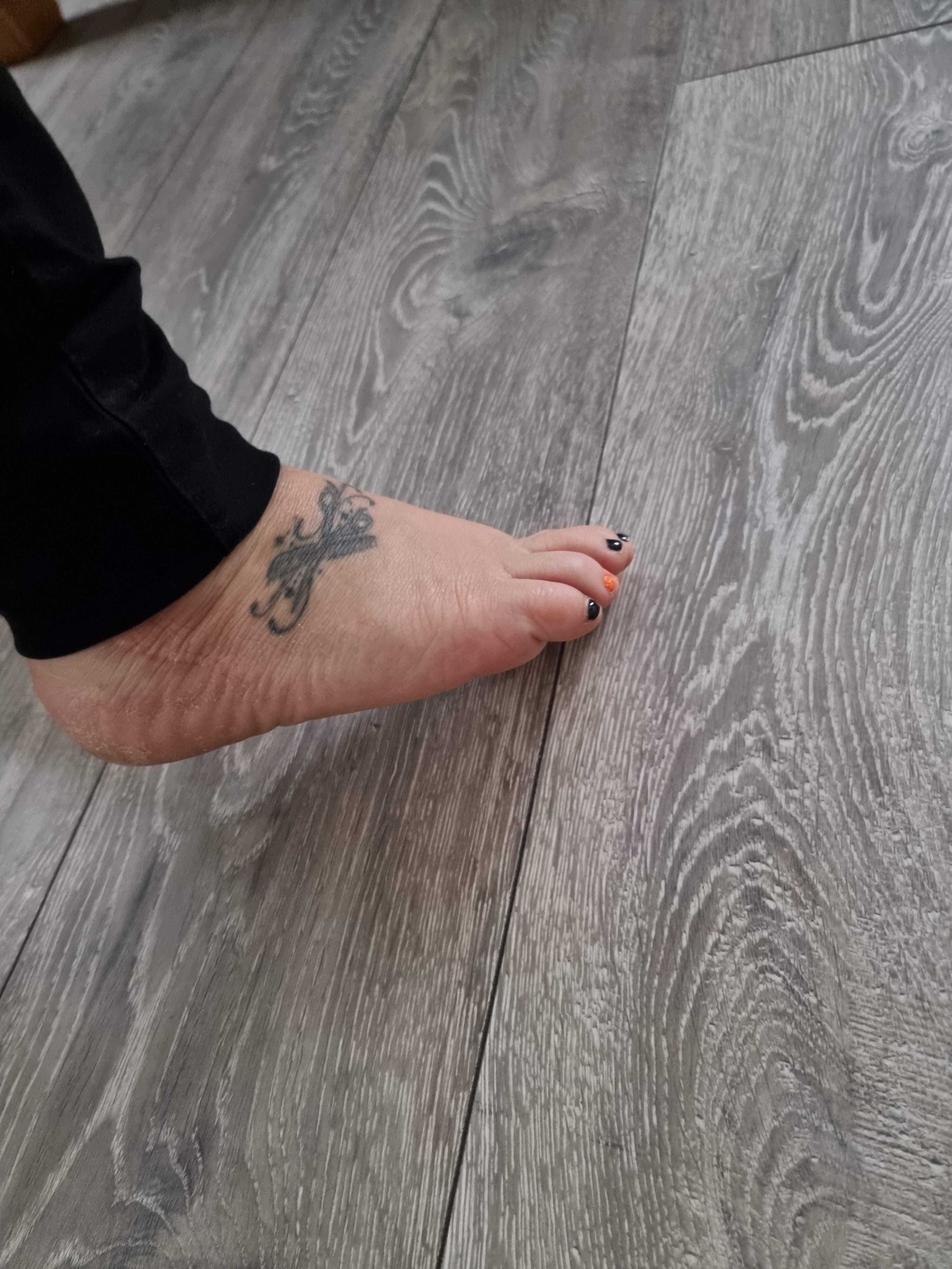 Tiny feet