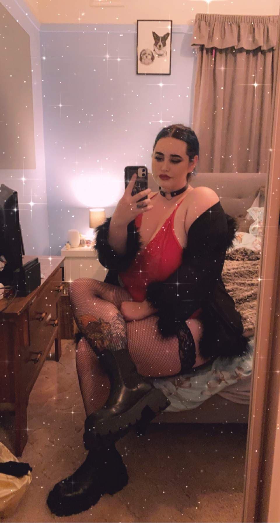 Kitty - CURVY NUDE PRINCESS 👑