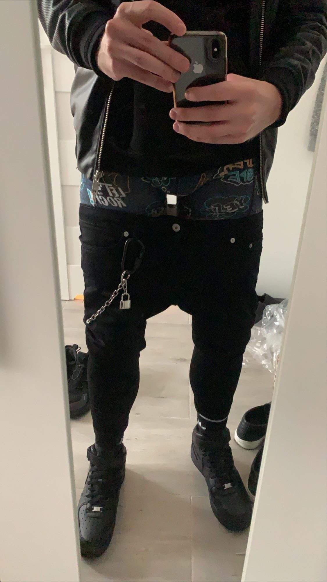 saggin_