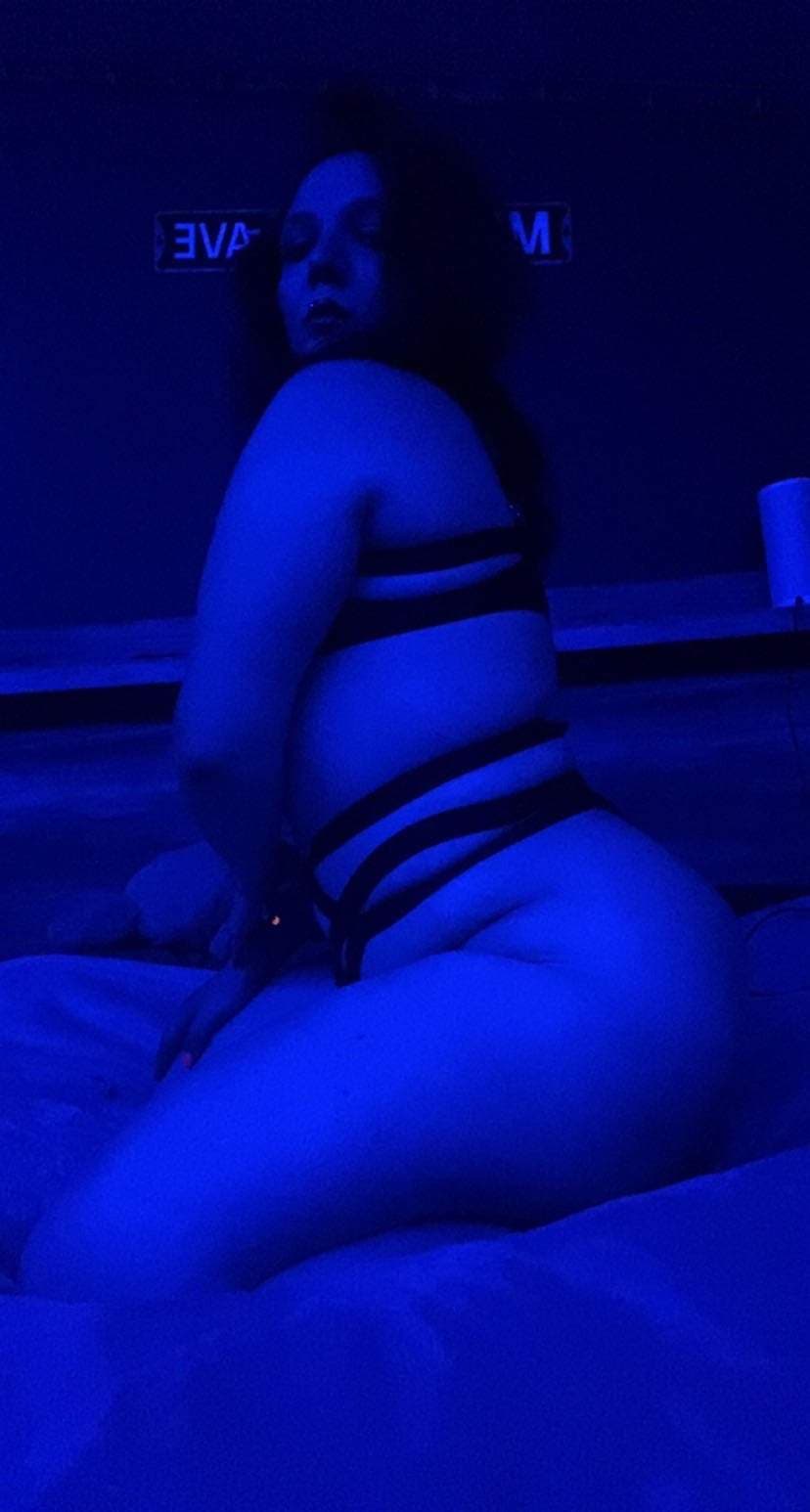 Izzy J