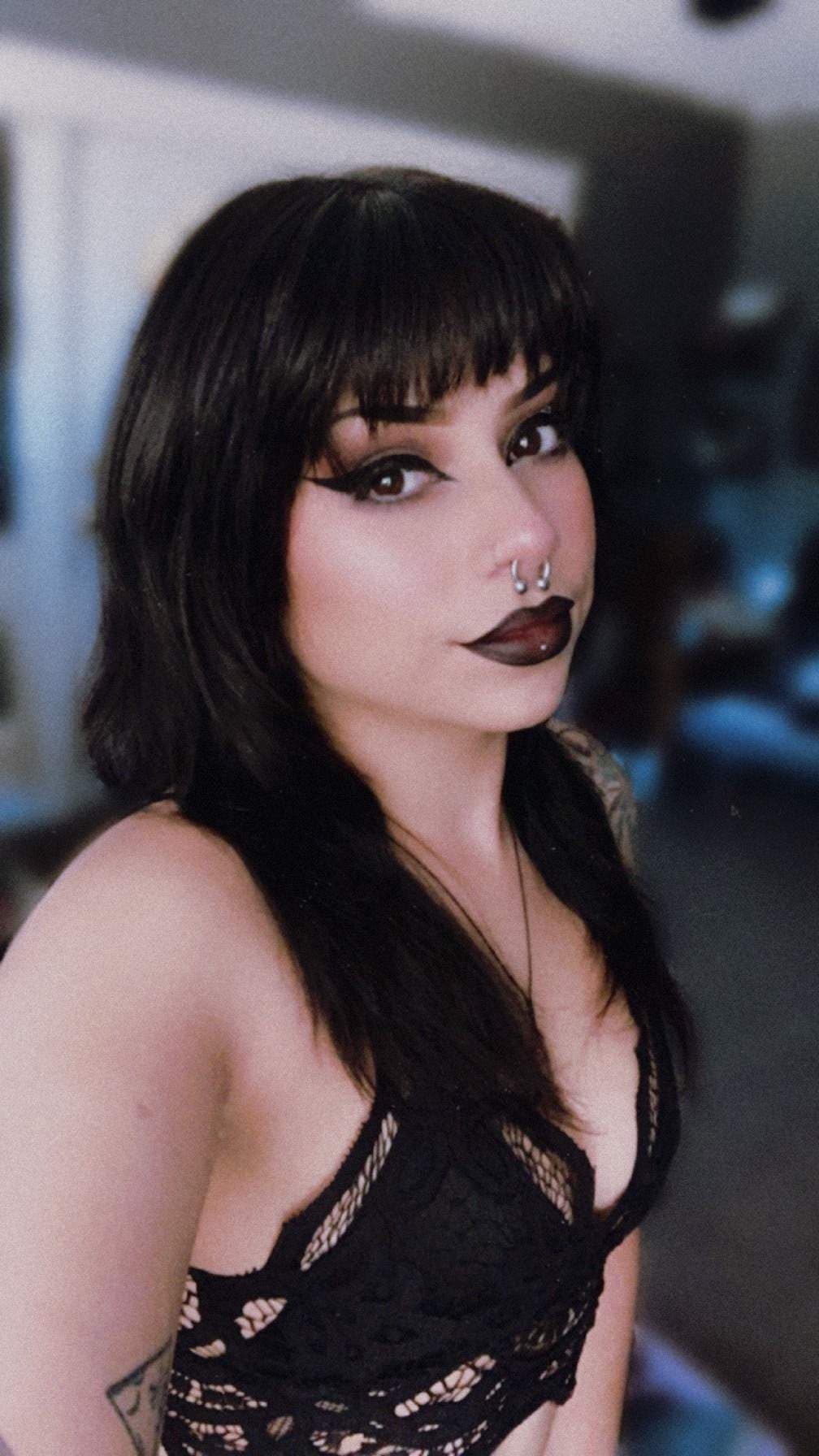 𝕯𝖎𝖛𝖎𝖓𝖊 🥀