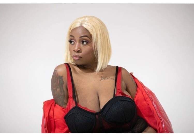 K Marie The New Show girl