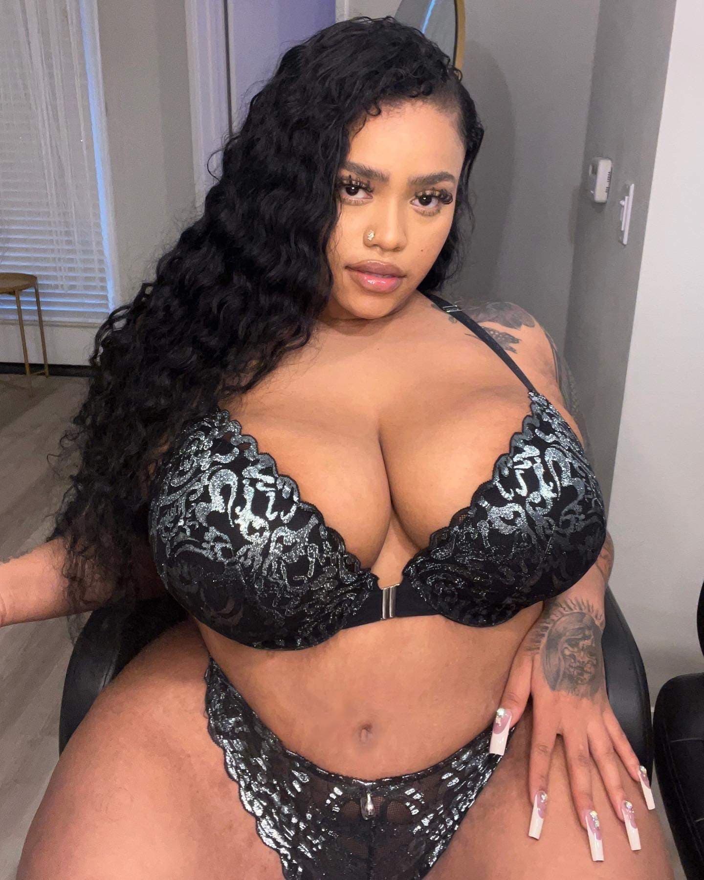 Suzy Marie