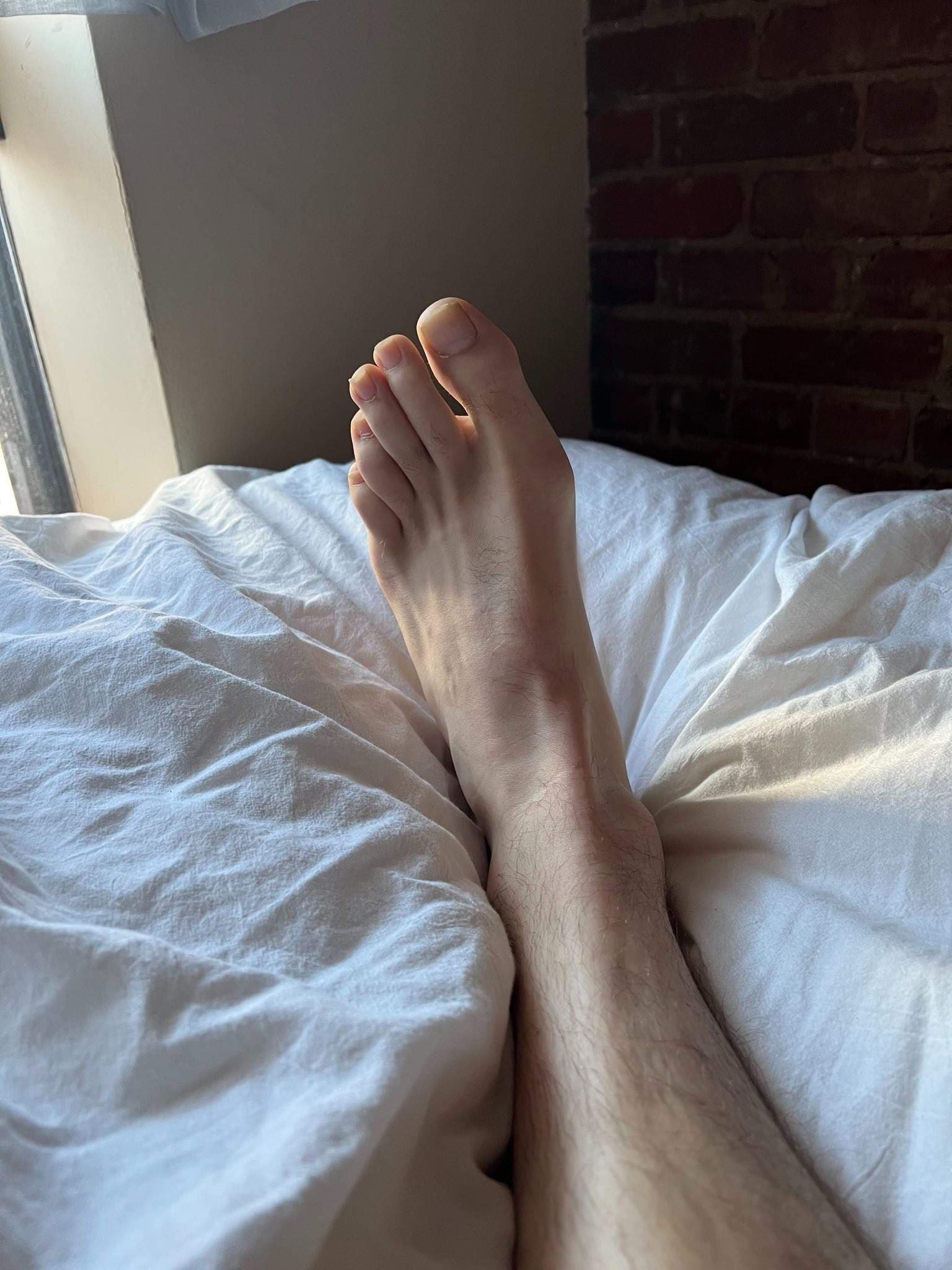 Dude Feet