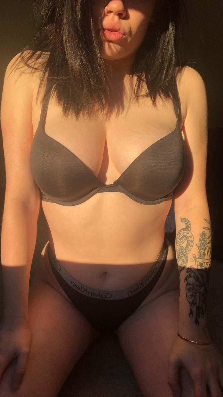 Violet-rose