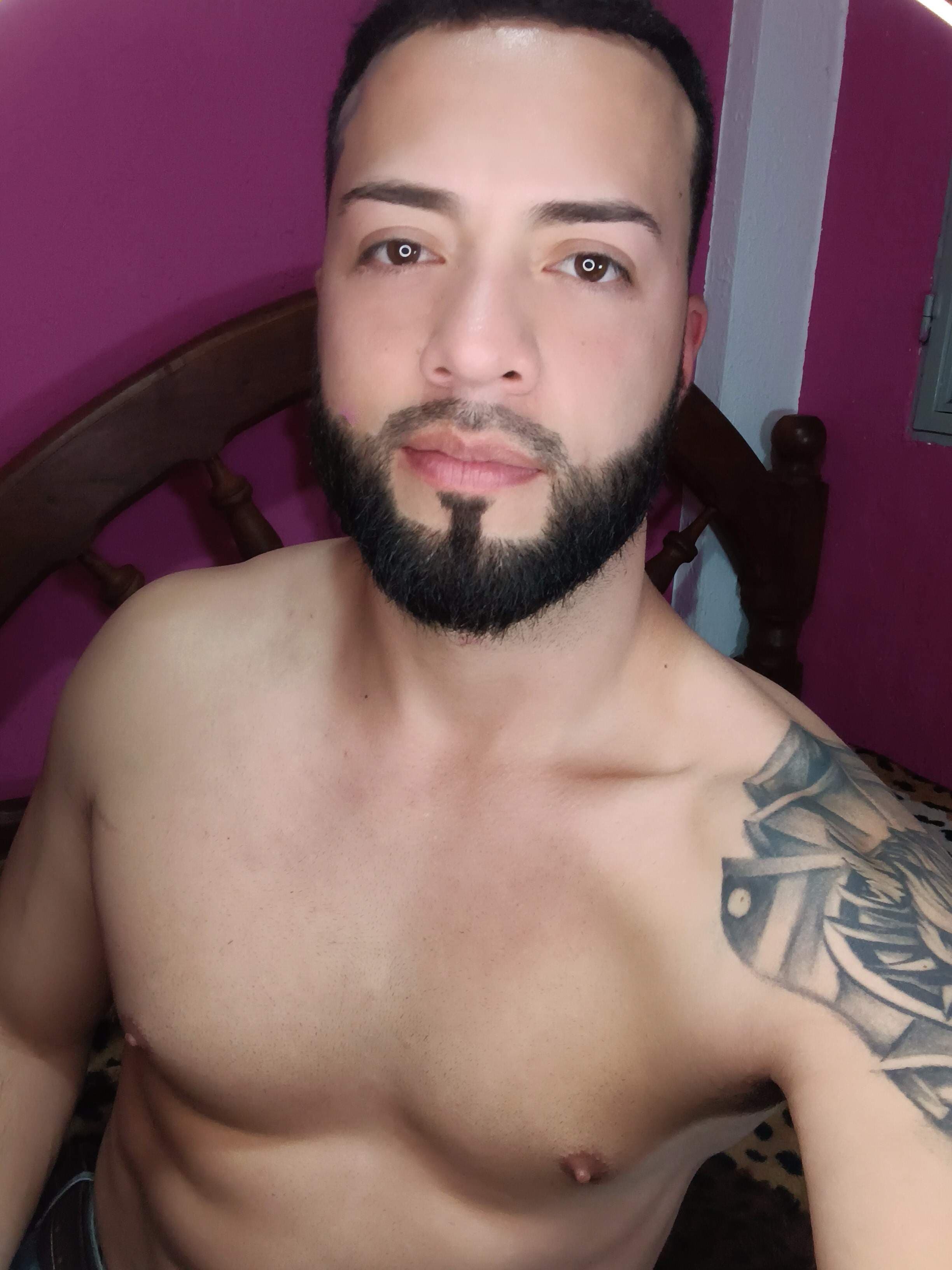Ro Reyes