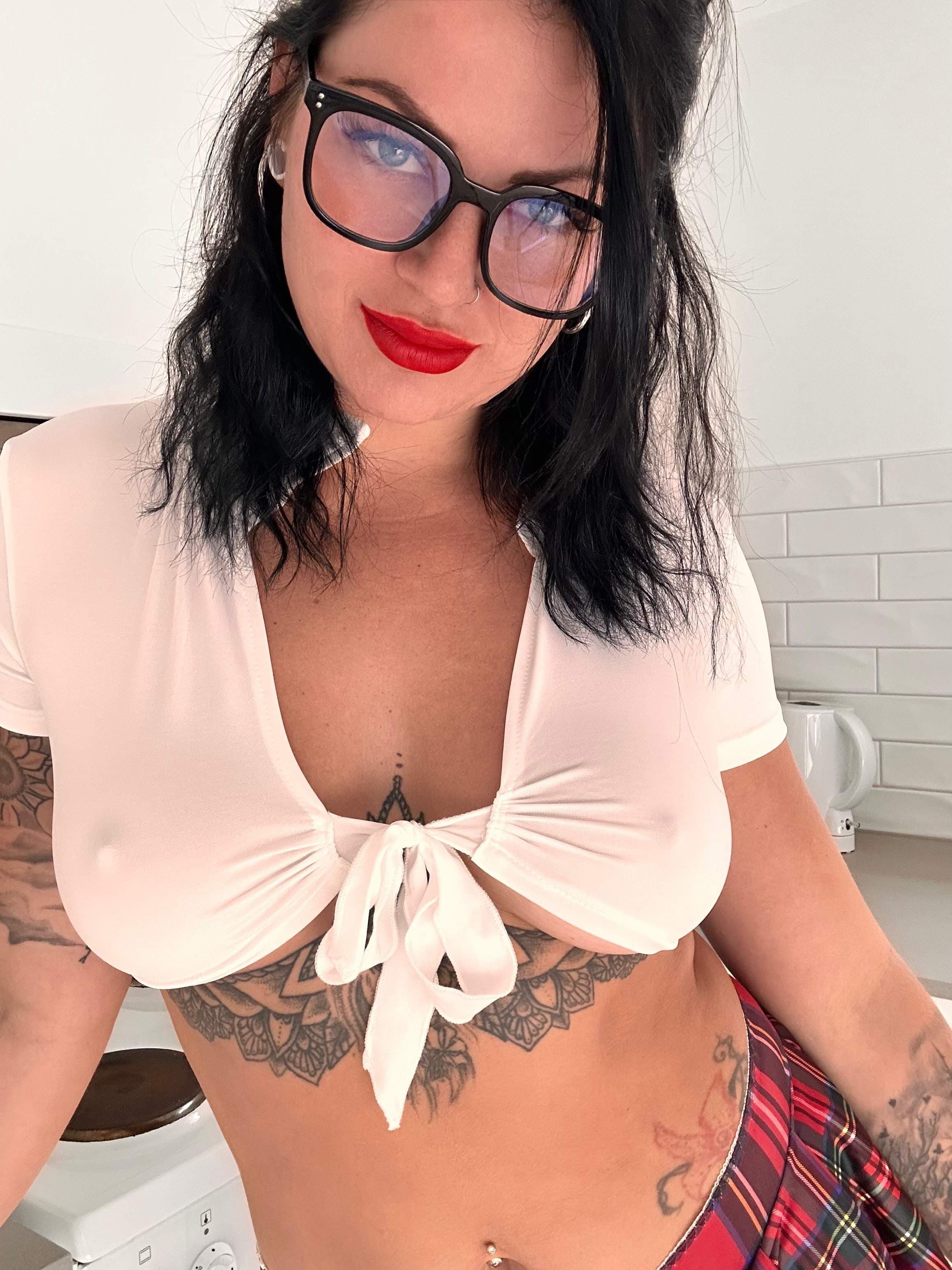Bigbootyshel