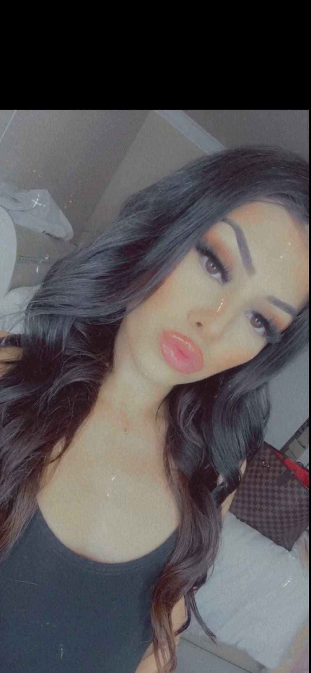 LATINA DOLL👅