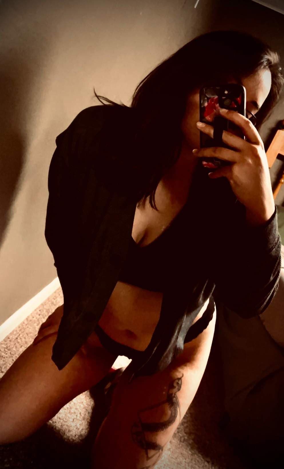 Izabelle Holmes