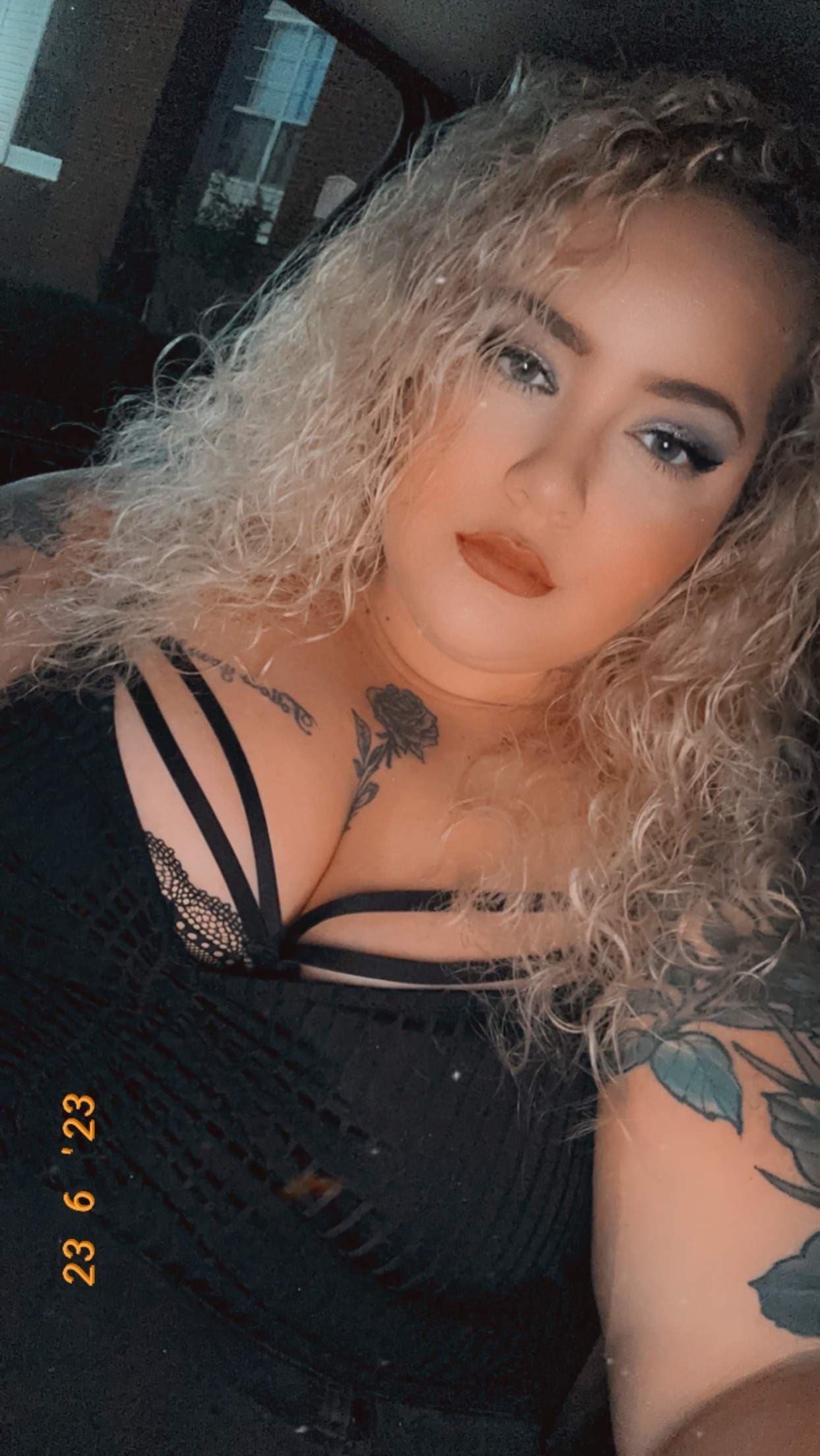 ᑭᑌᔕᔕY E͟A͟T͟I͟N͟G͟ ℚ𝕌𝔼𝔼ℕ 👑