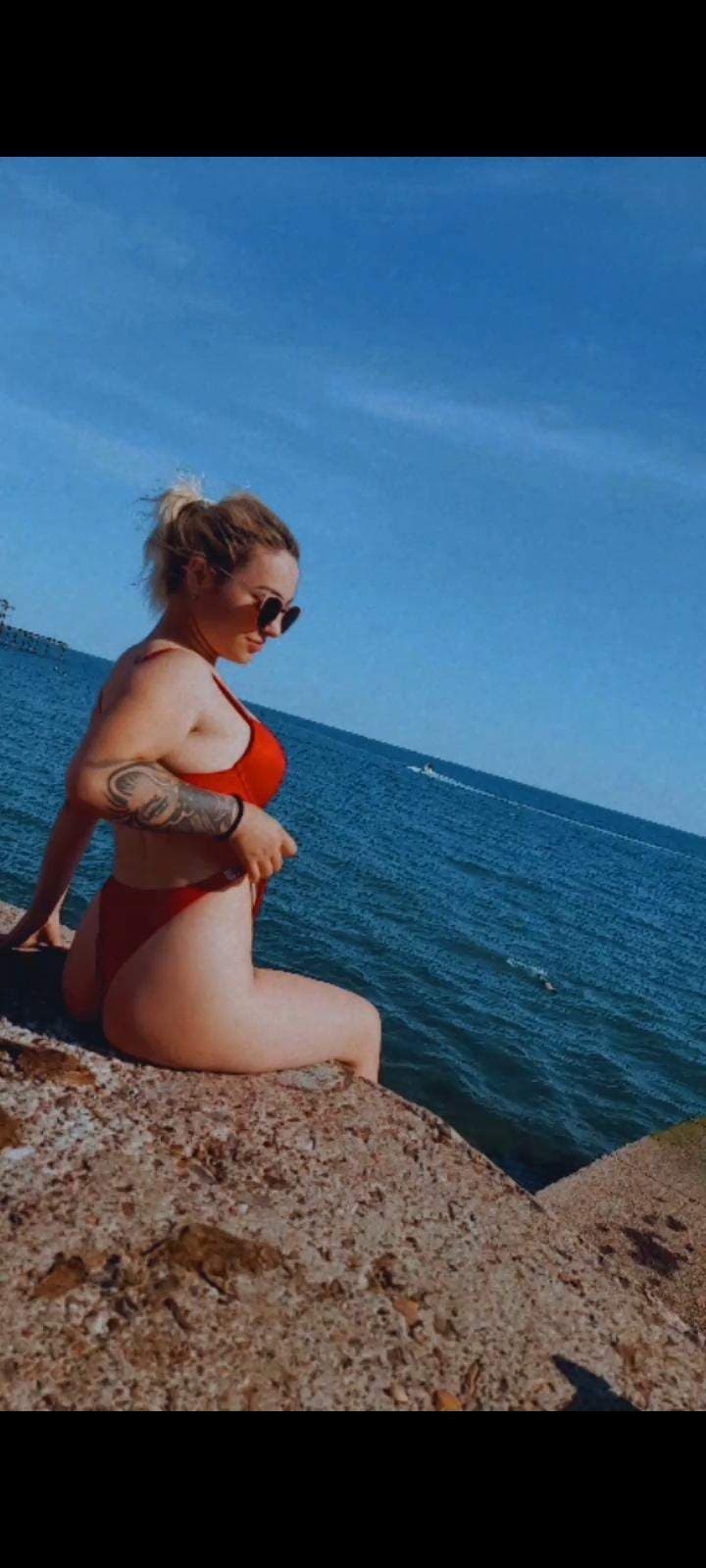 Naughty Alexxa